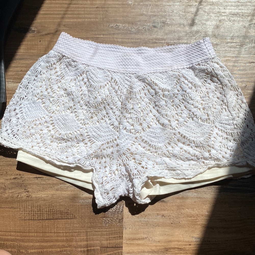 White shorts comfy boho